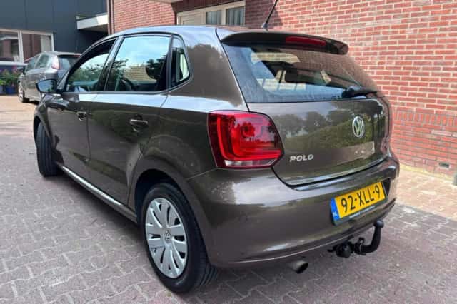 Volkswagen Polo (2012) thumbnail 2