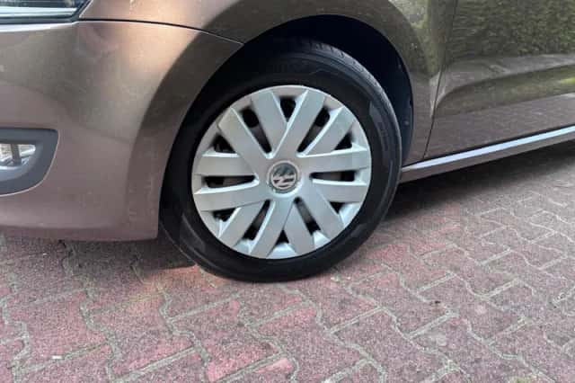 Volkswagen Polo (2012) thumbnail 5