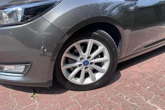 Ford Focus (2016) thumbnail 5