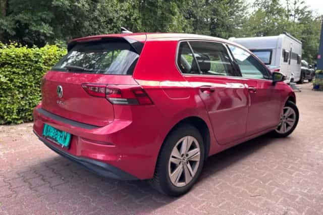 Volkswagen Golf (2020) thumbnail 2