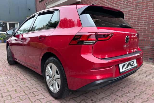 Volkswagen Golf (2020) thumbnail 2