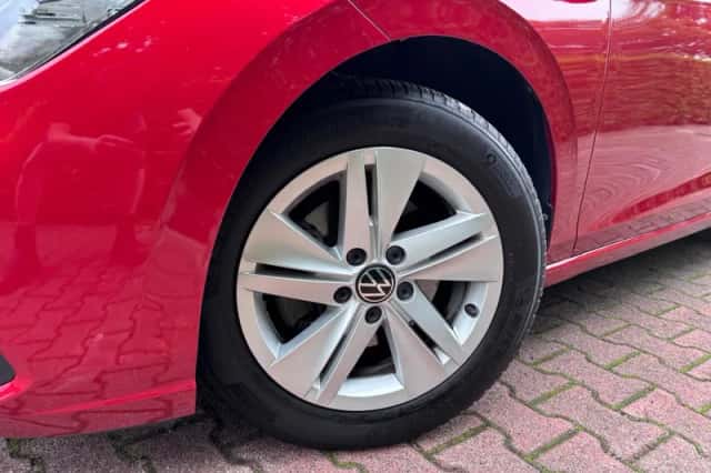 Volkswagen Golf (2020) thumbnail 5