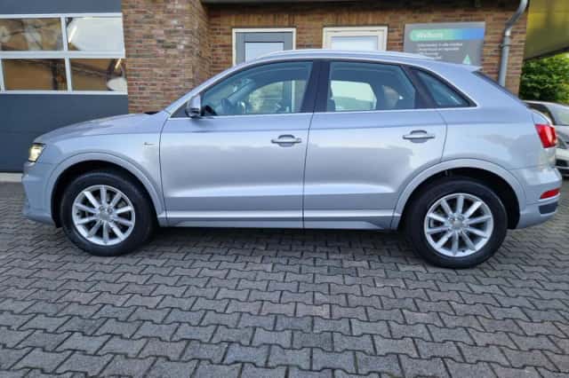 Audi Q3 (2017) thumbnail 6