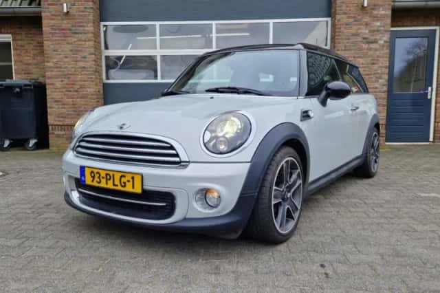 MINI Clubman (2011) thumbnail 1