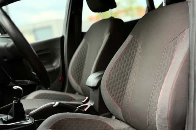 Ford Fiesta (2017) thumbnail 4