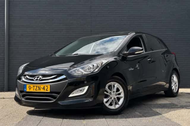 Hyundai i30 (2014) thumbnail 1