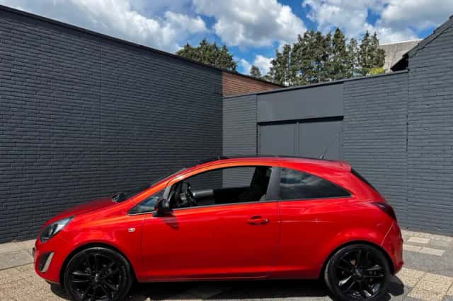 Opel Corsa (2012) thumbnail 2