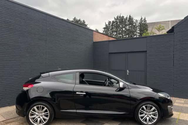 Renault Mégane (2014) thumbnail 5