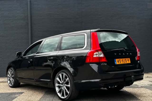 Volvo V70 (2012) thumbnail 3