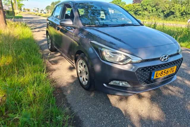 Hyundai i20 (2018) thumbnail 2