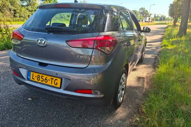 Hyundai i20 (2018) thumbnail 5