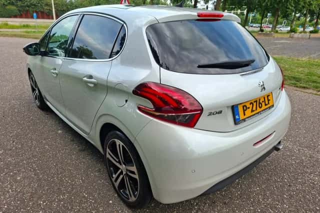 Peugeot 208 (2017) thumbnail 5
