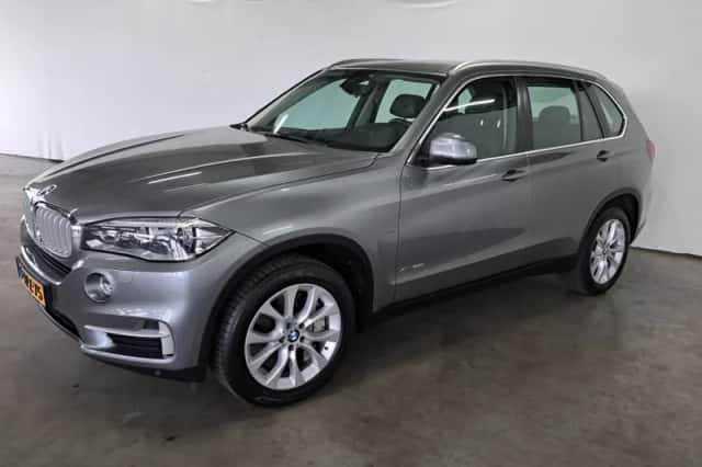BMW X5 (2014) thumbnail 5