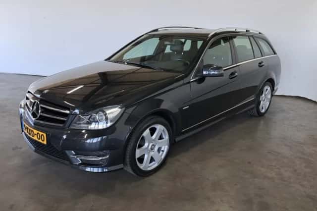 Mercedes-Benz C-Klasse (2013) thumbnail 1