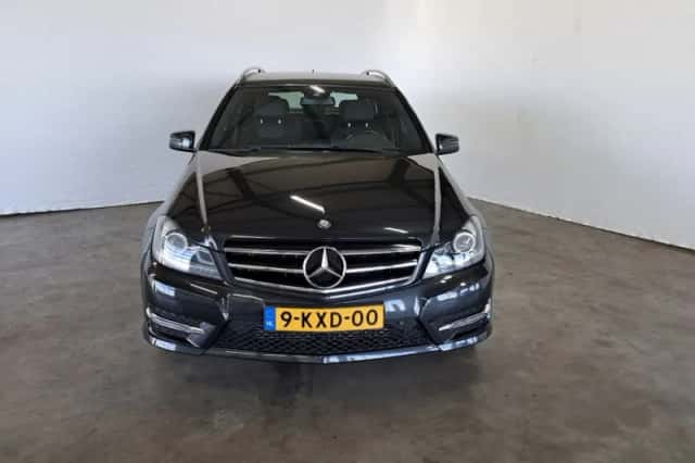 Mercedes-Benz C-Klasse (2013) thumbnail 2
