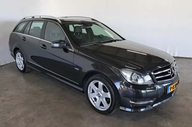 Mercedes-Benz C-Klasse (2013) thumbnail 3