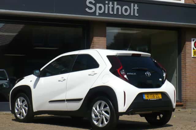 Toyota Aygo X (2023) thumbnail 3