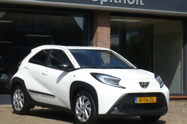 Toyota Aygo X (2023) thumbnail 4