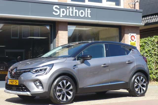 Renault Captur (2024) thumbnail 2