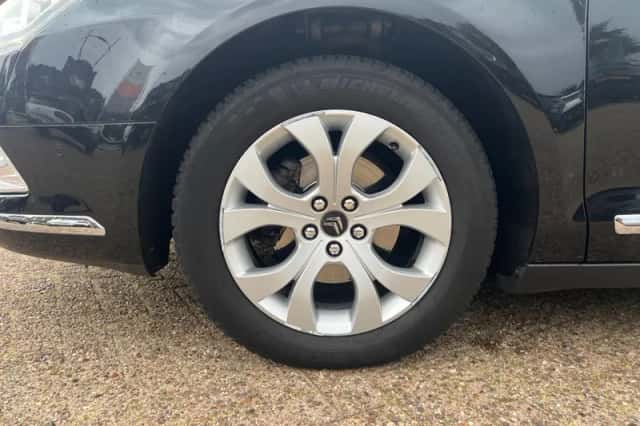 Citroën C5 (2011) thumbnail 2