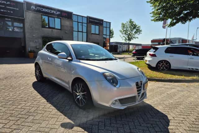 Alfa Romeo Mito (2014) thumbnail 6