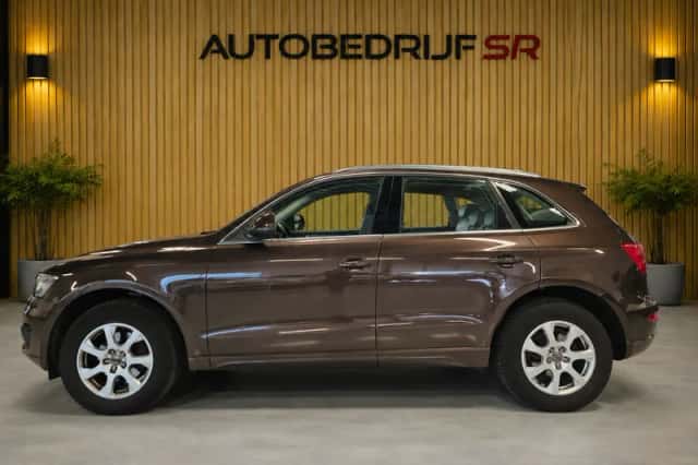 Audi Q5 (2011) thumbnail 2