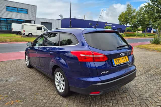 Ford Focus (2015) thumbnail 4