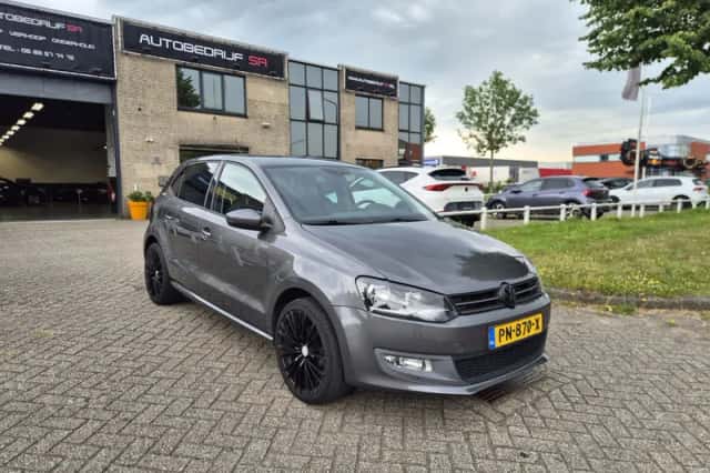 Volkswagen Polo (2010) thumbnail 1