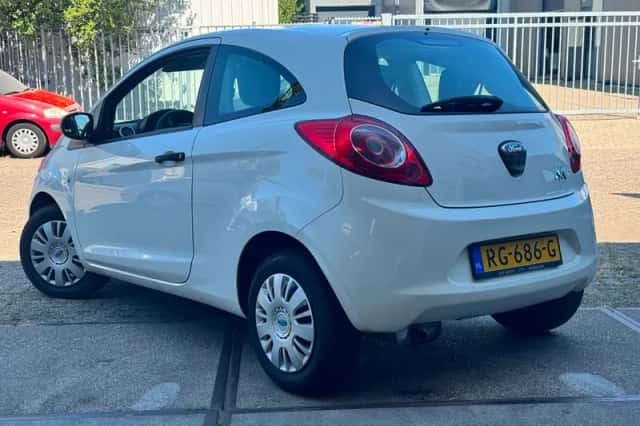 Ford Ka (2014) thumbnail 2