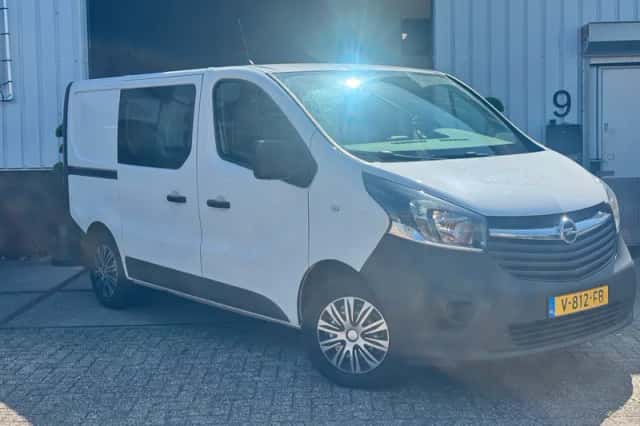 Opel Vivaro (2017) thumbnail 1