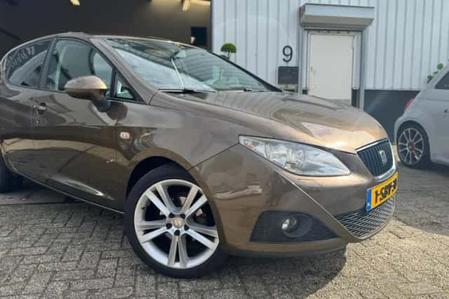SEAT Ibiza (2012) thumbnail 4