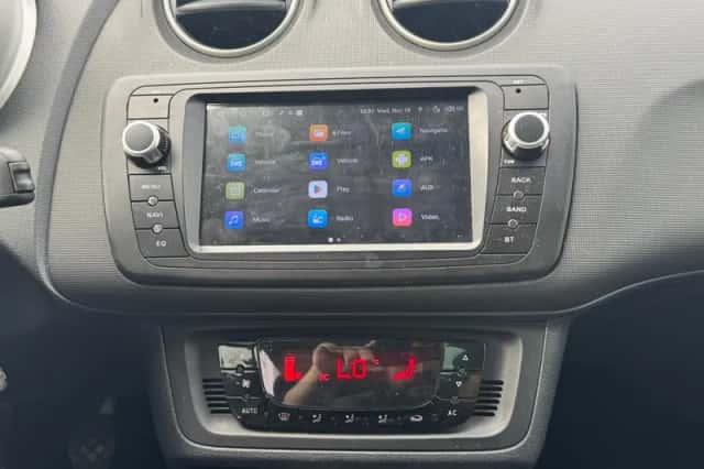SEAT Ibiza (2012) thumbnail 6