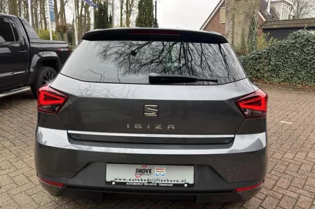 SEAT Ibiza (2018) thumbnail 4