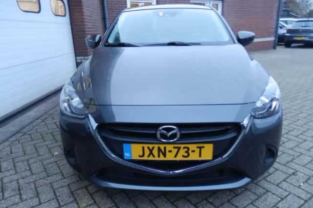 Mazda 2 (2019) thumbnail 3