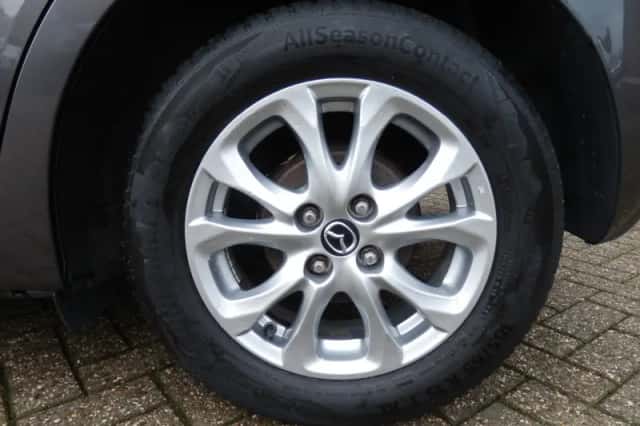 Mazda 2 (2019) thumbnail 6