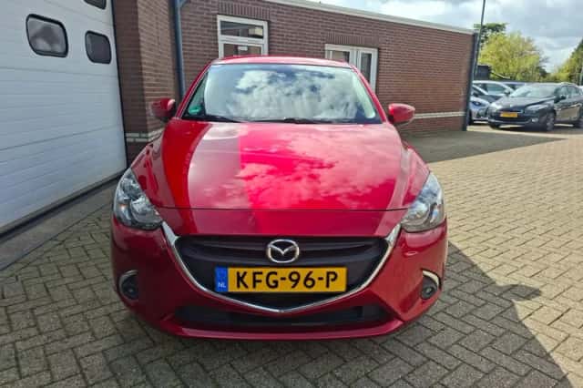 Mazda 2 (2018) thumbnail 3