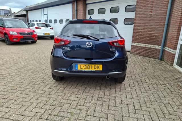 Mazda 2 (2021) thumbnail 6