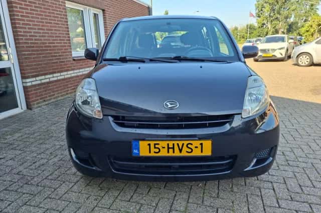 Daihatsu Sirion (2009) thumbnail 3