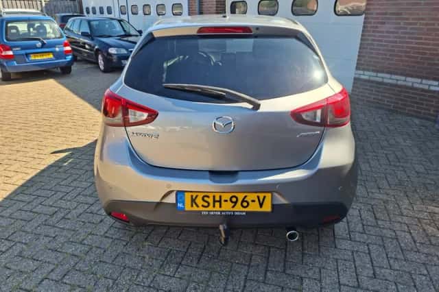 Mazda 2 (2016) thumbnail 6