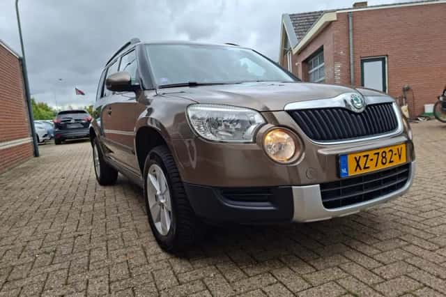 Škoda Yeti (2013) thumbnail 4