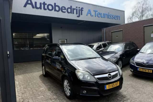 Opel Zafira (2007) thumbnail 1
