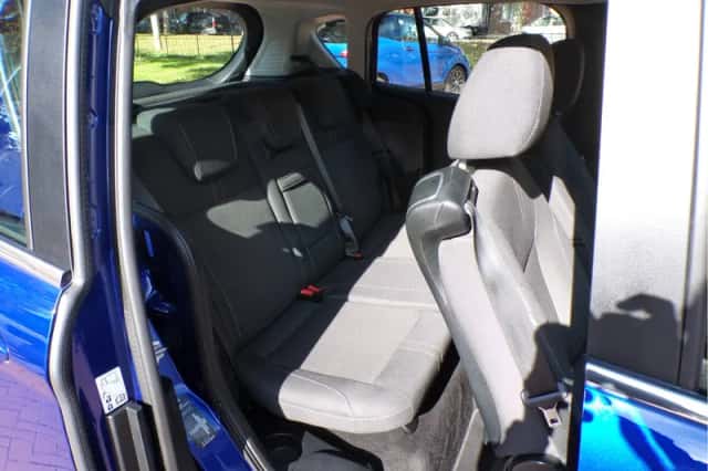 Ford B-Max (2016) thumbnail 15