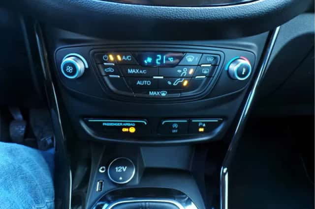Ford B-Max (2016) thumbnail 22
