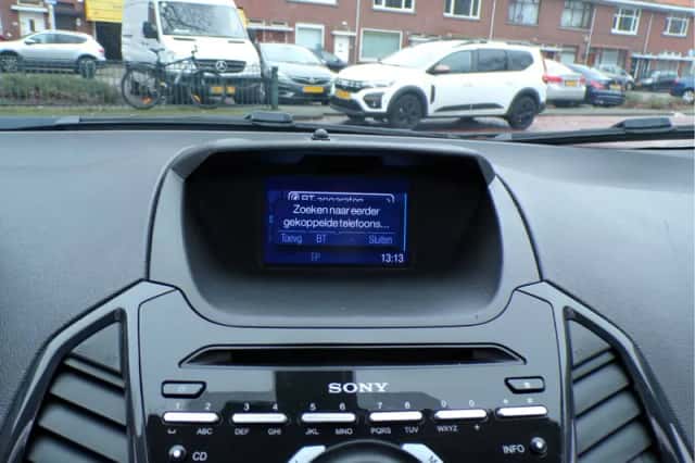 Ford EcoSport (2017) thumbnail 22