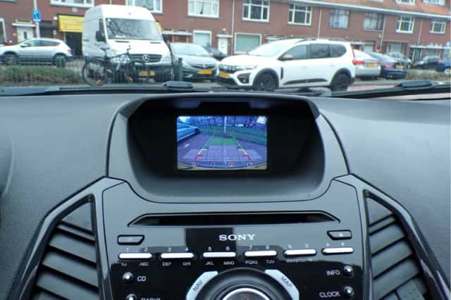Ford EcoSport (2017) thumbnail 23