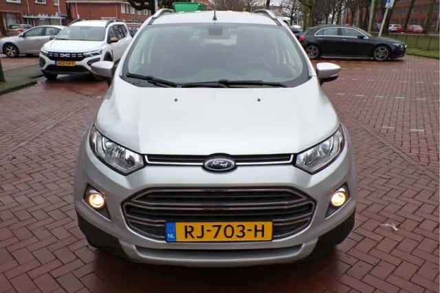 Ford EcoSport (2017) thumbnail 5