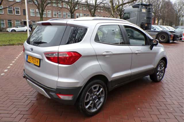 Ford EcoSport (2017) thumbnail 8