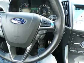 Ford Edge (2018) thumbnail 24