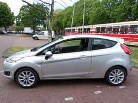 Ford Fiesta (2016) thumbnail 2