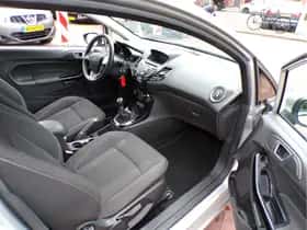 Ford Fiesta (2016) thumbnail 13